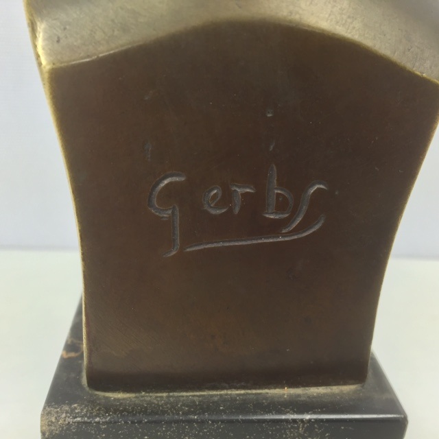 Negerin-Brons5-IKZe340010788_640