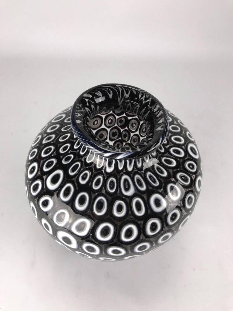 Ferro_vase_1_optimized